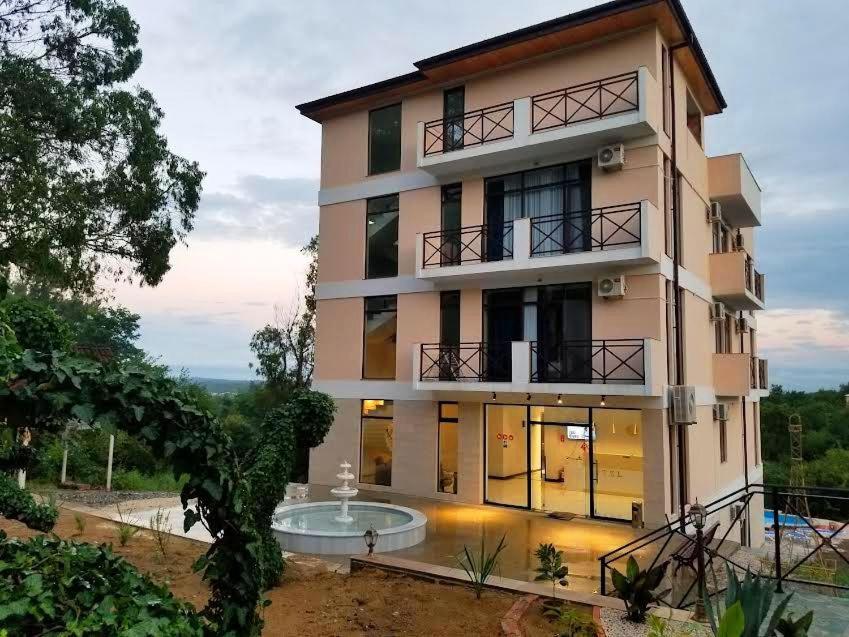 Vita Gardenia Hotel Tskaltubo Exterior foto
